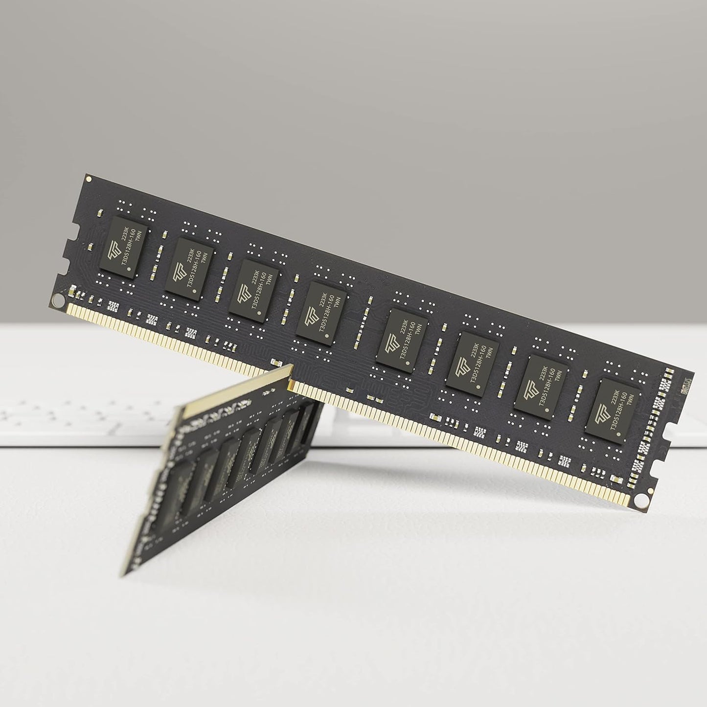 8GB Kit(2X4Gb) DDR3 / DDR3L 1333Mhz PC3-10600 Non-Ecc Unbuffered 1.5V / 1.35V CL9 2Rx8 Low Density Dual Rank 240 Pin UDIMM Desktop PC Computer Memory RAM Module Upgrade (8GB Kit(2X4Gb))